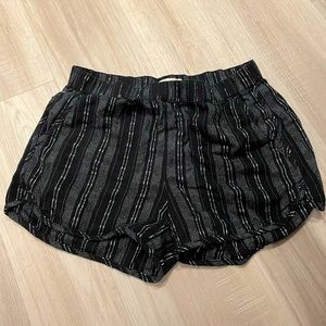 Madewell linen shorts